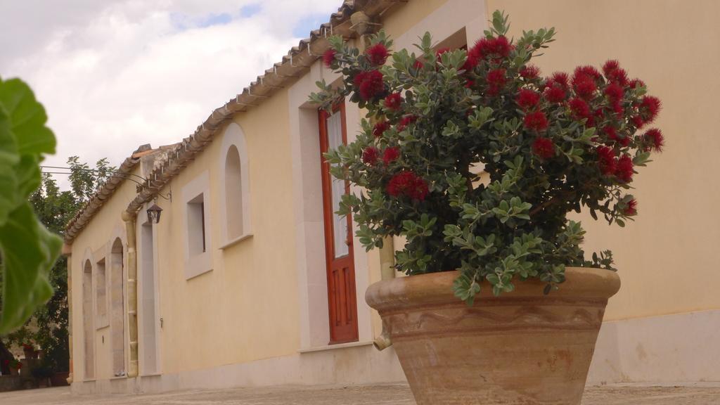 La Suma Sumalia Bed and Breakfast Noto Buitenkant foto