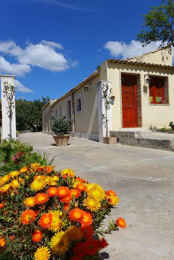 La Suma Sumalia Bed and Breakfast Noto Buitenkant foto